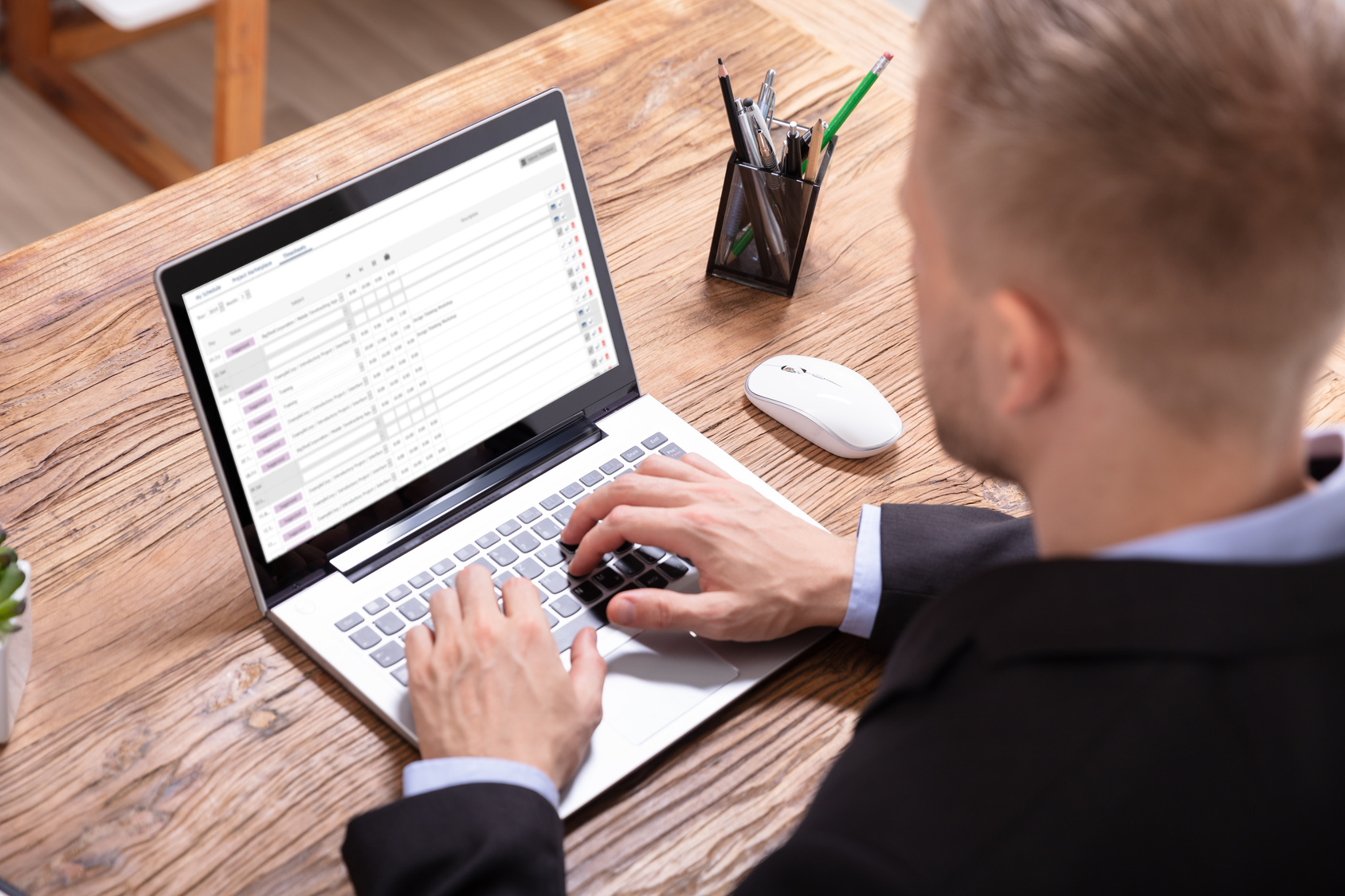 Intelligente Zeiterfassung durch automatische Vorbefüllung